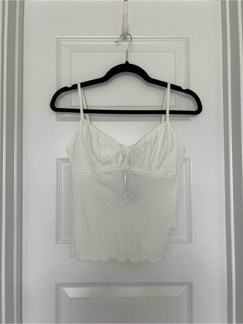 Brandy Melville White Lace-Trim Camisole Tank Top